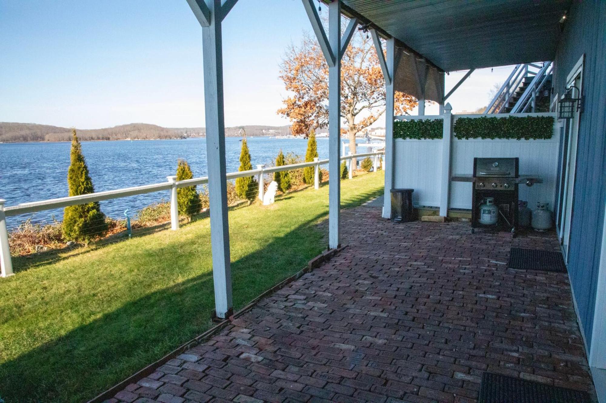 Waterfront Home With A View Groton Esterno foto